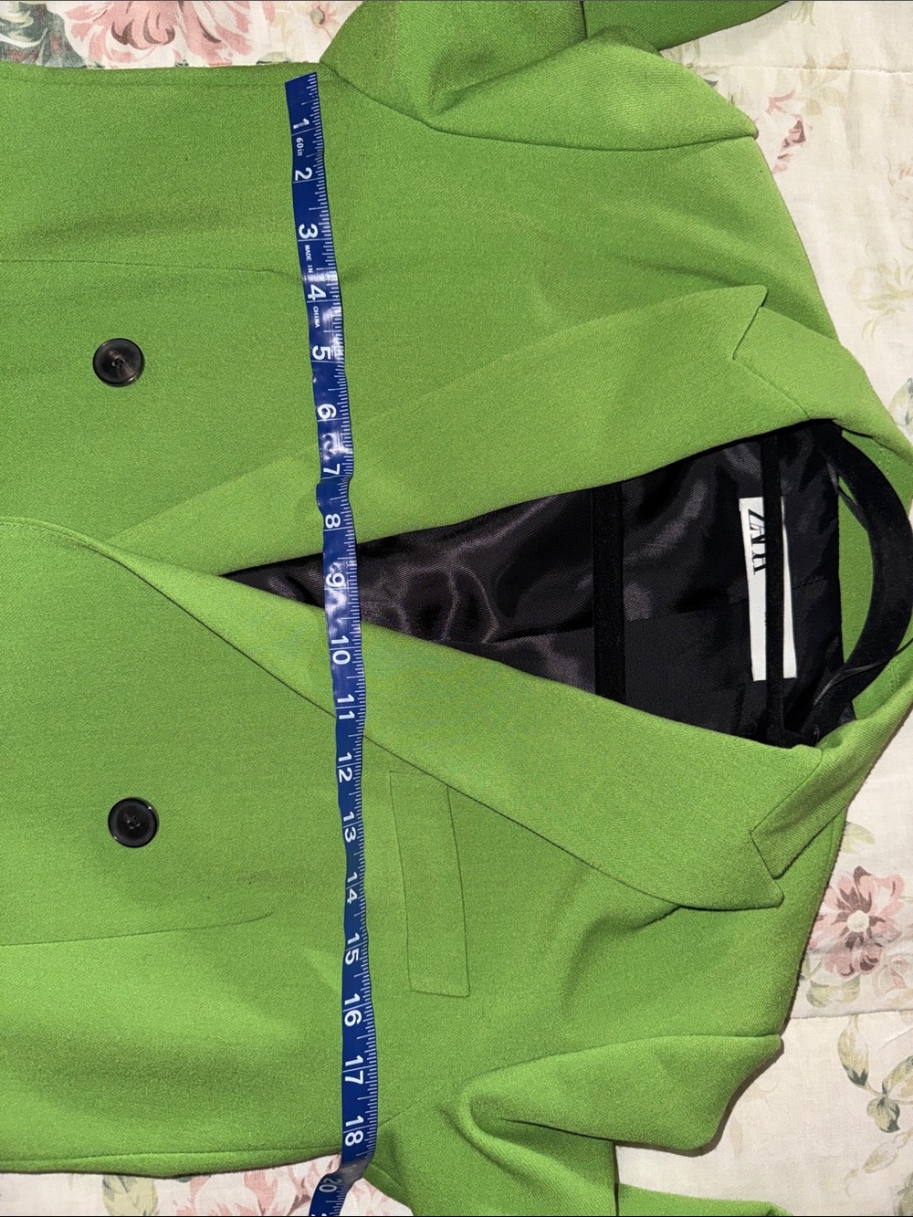 Zara women’s Double-Breasted Suit in Lime Green - Picture 11 of 12